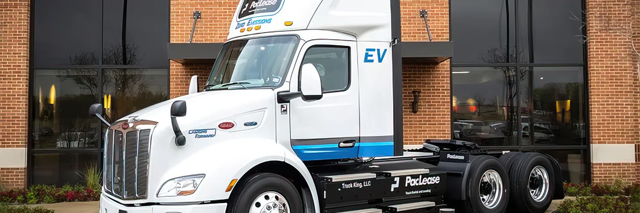 Peterbilt Delivers Model 579EVs to Truck King - Hero image